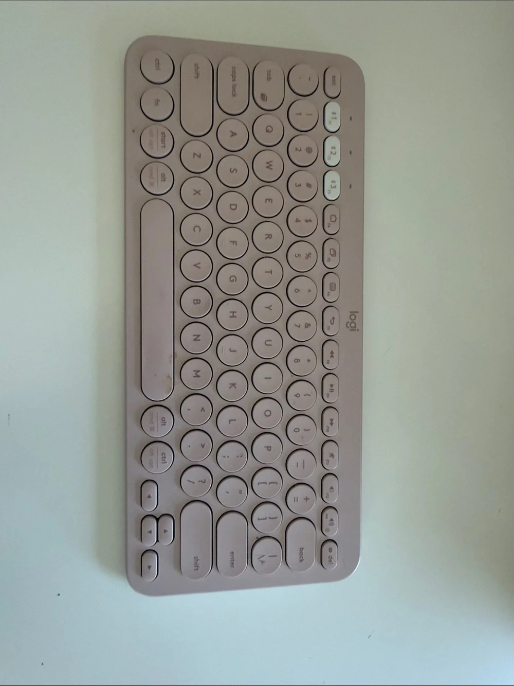 Logitech Wireless Round-Key Compact Keyboard - Pink